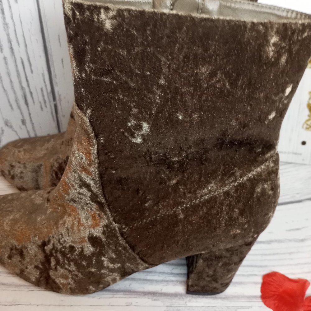 Cloudwalkers Avenue Shore Crushed Velvet Boot size10W